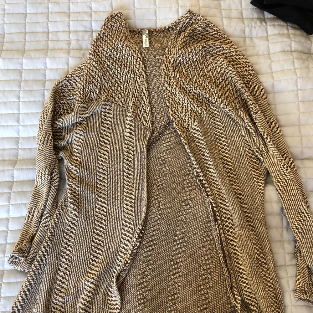 NWOT Yahada cardigan